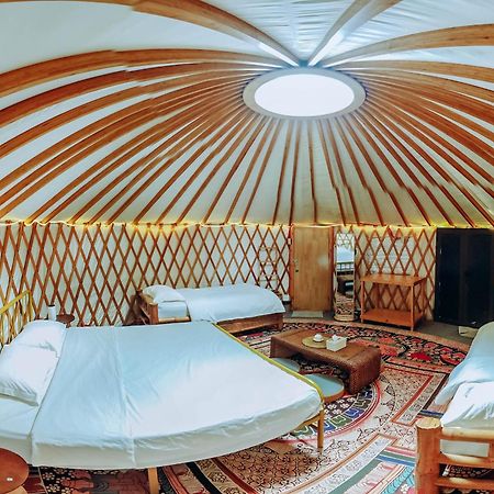 Hotel Nomad Yurts Coron Exterior foto