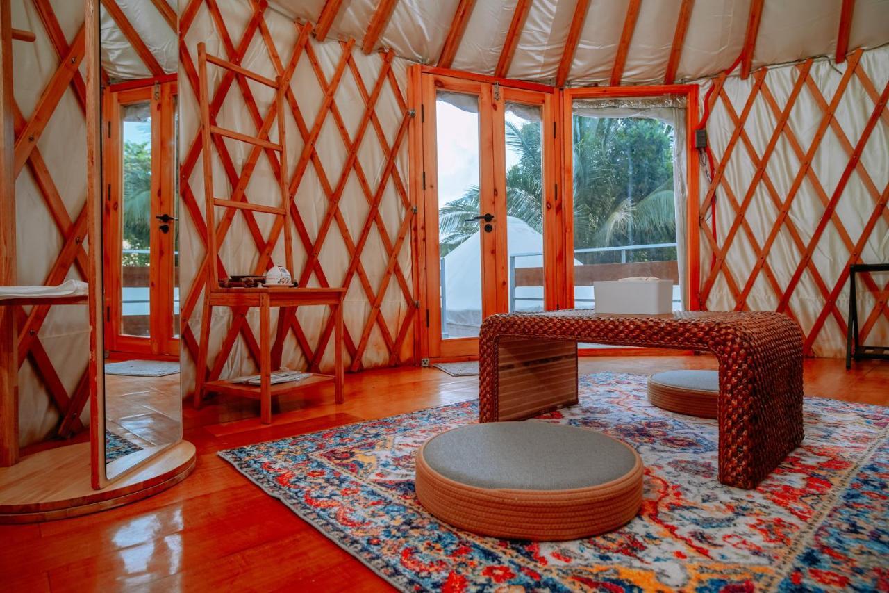 Hotel Nomad Yurts Coron Exterior foto