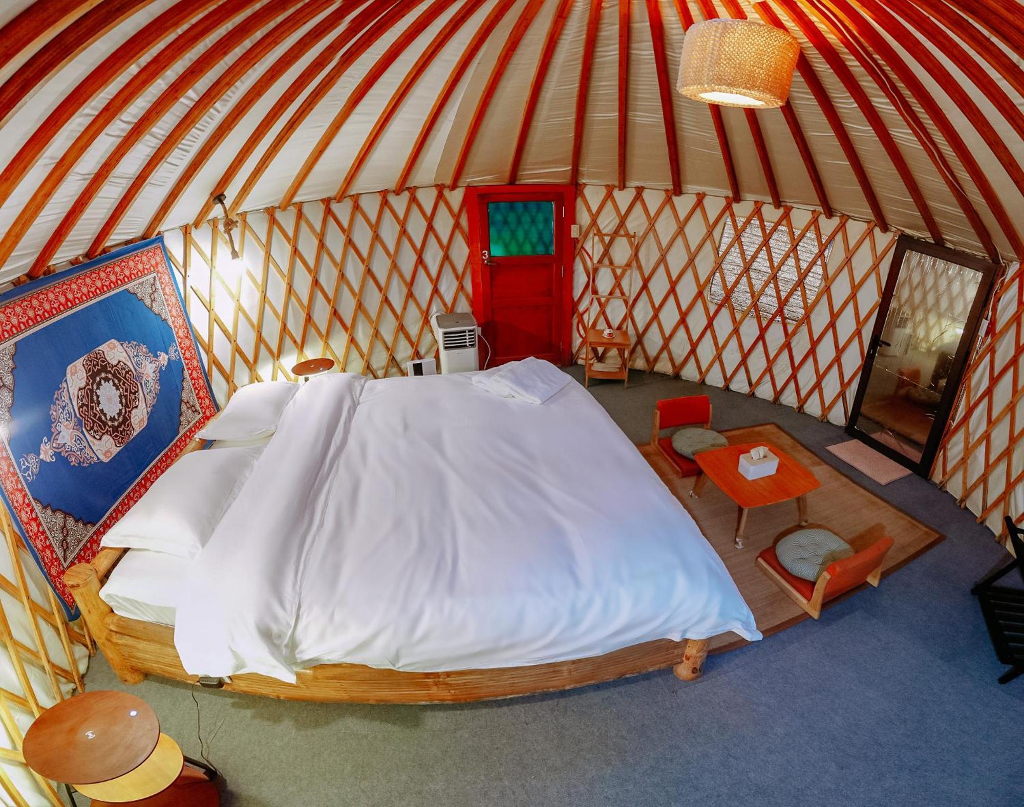 Hotel Nomad Yurts Coron Exterior foto